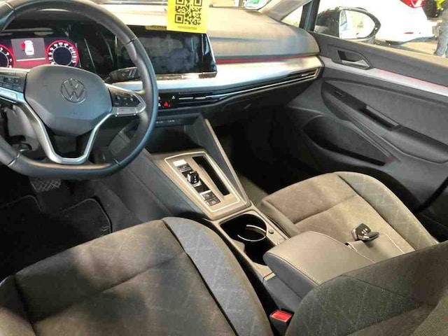 Volkswagen Golf 1.5 eTSI DSG Variant