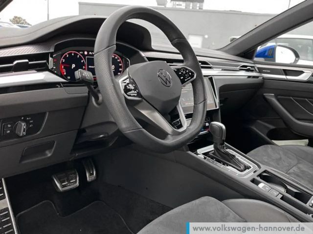 Volkswagen Arteon 2.0 TSI DSG R-Line