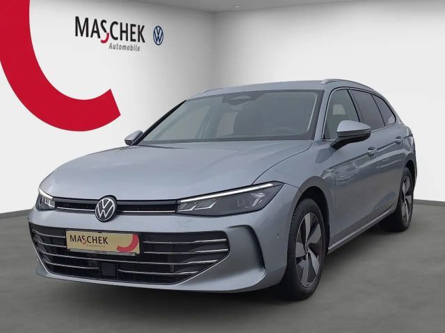 Volkswagen Passat 1.5 eTSI Business DSG