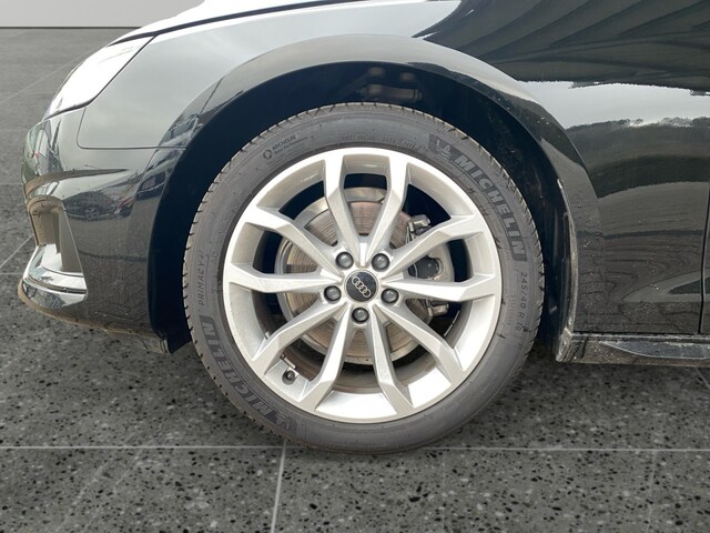 Audi A4 30 TDI Avant S-Tronic