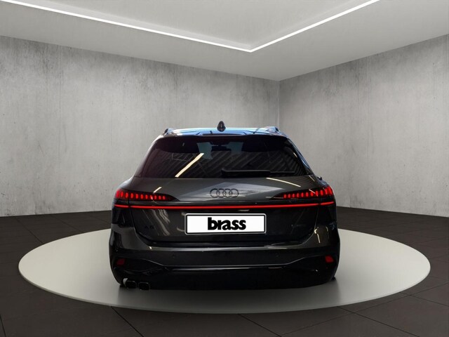 Audi A6 Avant Quattro S-Tronic