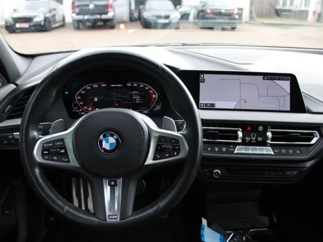 BMW 135 135i Sedan xDrive