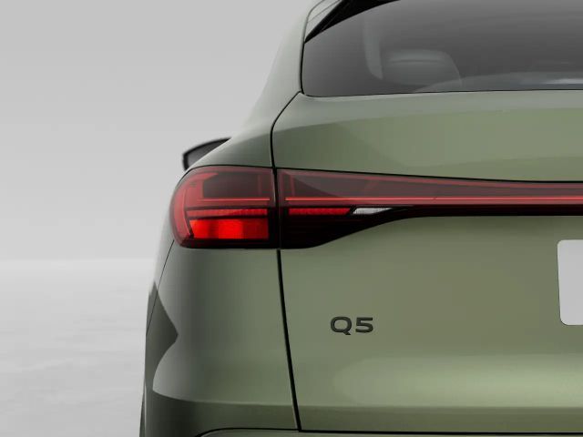 Audi Q5 .
