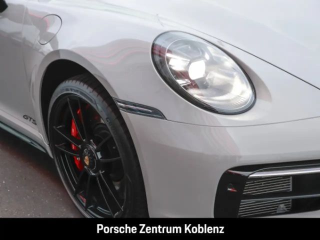 Porsche 992 Cabrio Carrera GTS