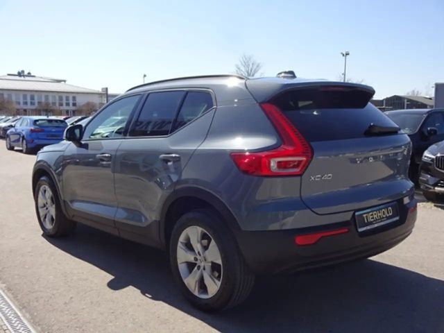 Volvo XC40 Core Momentum T3