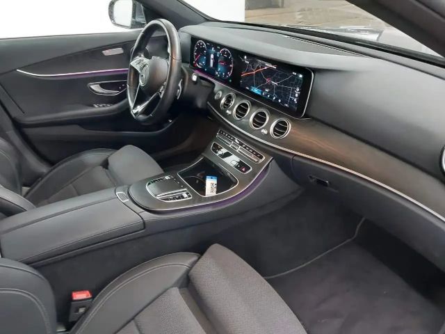 Mercedes-Benz E 200 AVANTGARDE E 200 d Estate