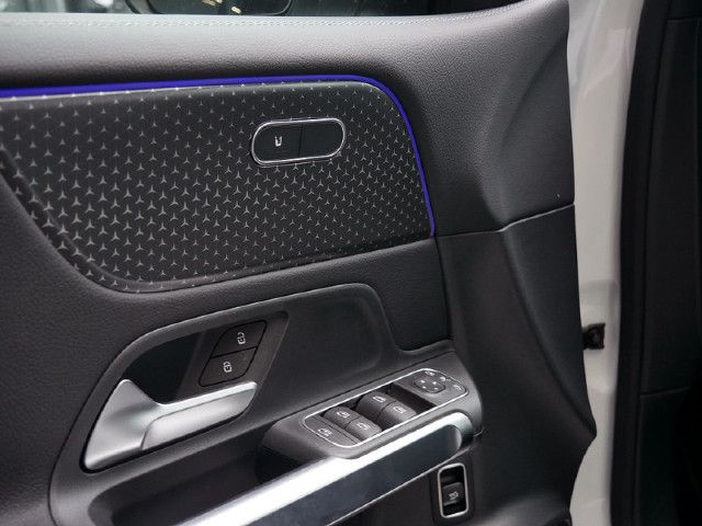 Mercedes-Benz GLB 200 GLB 200 d