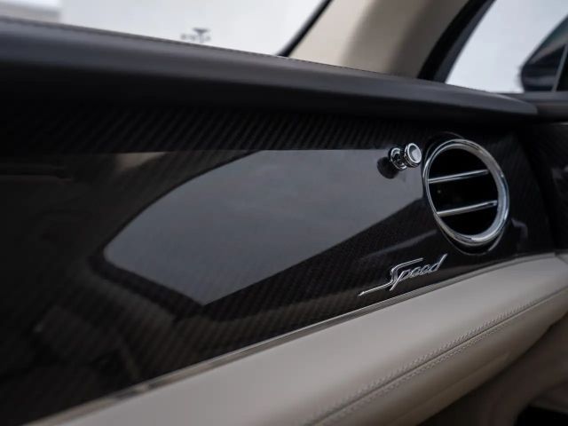 Bentley Bentayga Speed / Akrapovic Titan Auspuffanlage