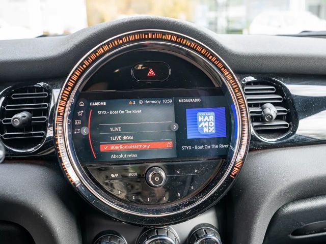 MINI Cooper JCW Trim FACEL. LED NAVI SHZ PDC KLIMA