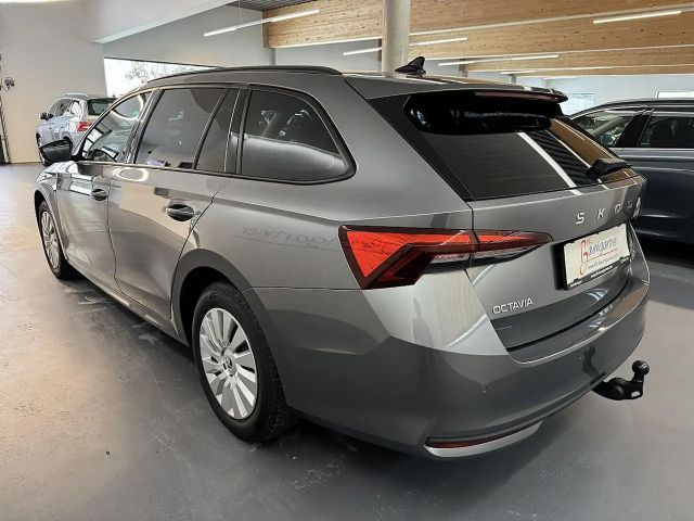 Skoda Octavia Kombi 2,0TDI *LED*AHK*Smart Link*Tempomat*Getön...