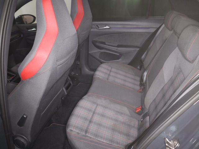 Volkswagen Golf 2.0 TSI Sport