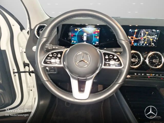 Mercedes-Benz GLA 180 Progressive