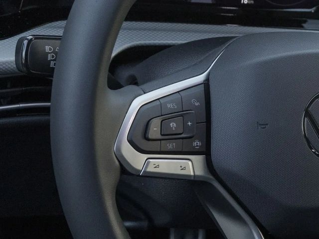 Volkswagen Golf 1.5 TSI Life Variant