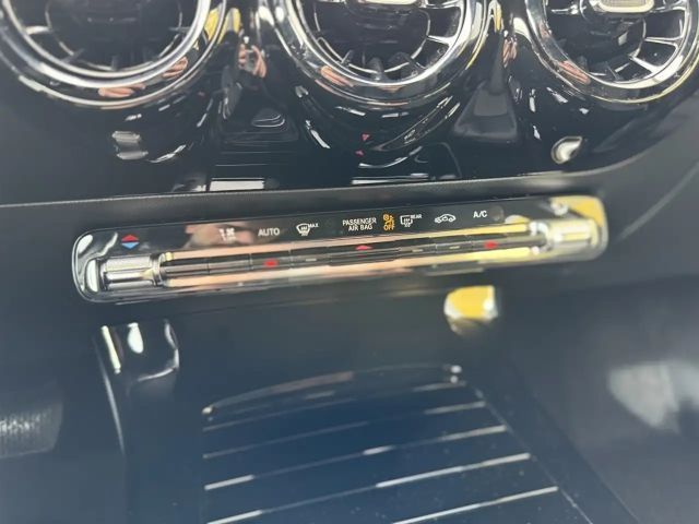 Mercedes-Benz A 180 A 180 d