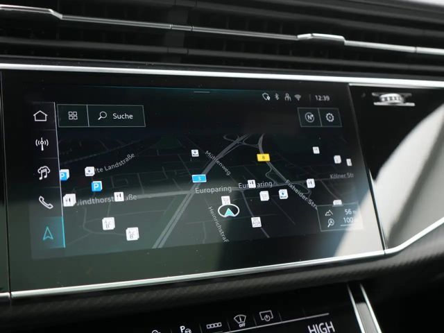 Audi Q8 Business S-Line