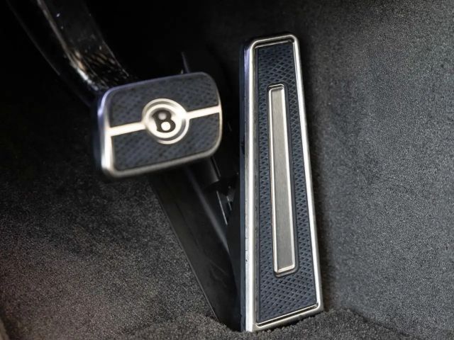 Bentley Continental GTC V8