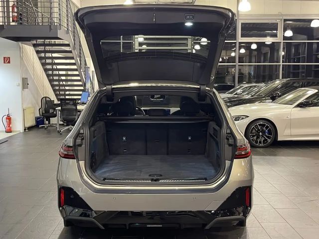 BMW 520 520i M-Sport Touring