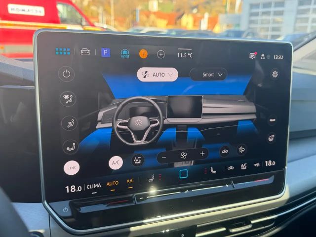 Volkswagen Golf Business DSG Variant