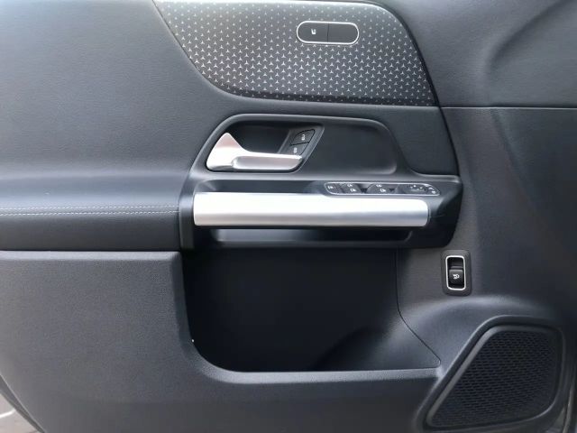 Mercedes-Benz B 250 4MATIC Progressive Sedan