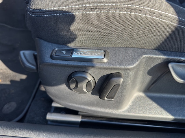 Volkswagen Passat 2.0 TDI Business DSG Variant