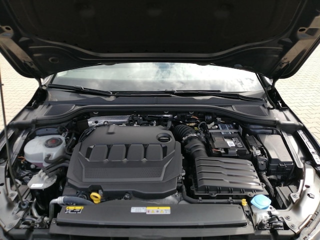 Volkswagen Golf 2.0 TDI Life Variant