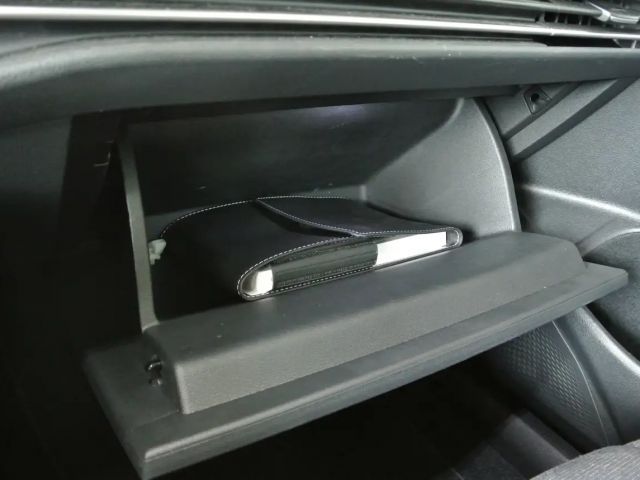 Volkswagen Golf DSG Life Variant