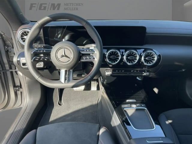 Mercedes-Benz CLA 180 AMG Line Shooting Brake