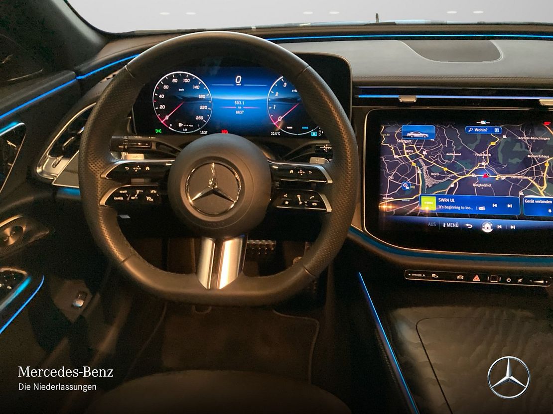 Mercedes-Benz E 200 AMG Line Sedan