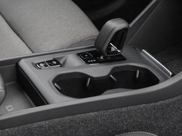 Volvo XC40 Core Recharge