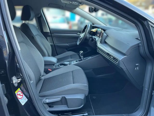 Volkswagen Golf 1.5 TSI Golf VIII IQ.Drive