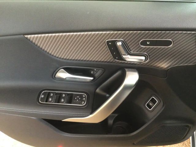 Mercedes-Benz A 180 Progressive