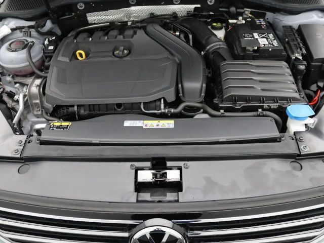 Volkswagen Passat 1.5 TSI DSG Variant