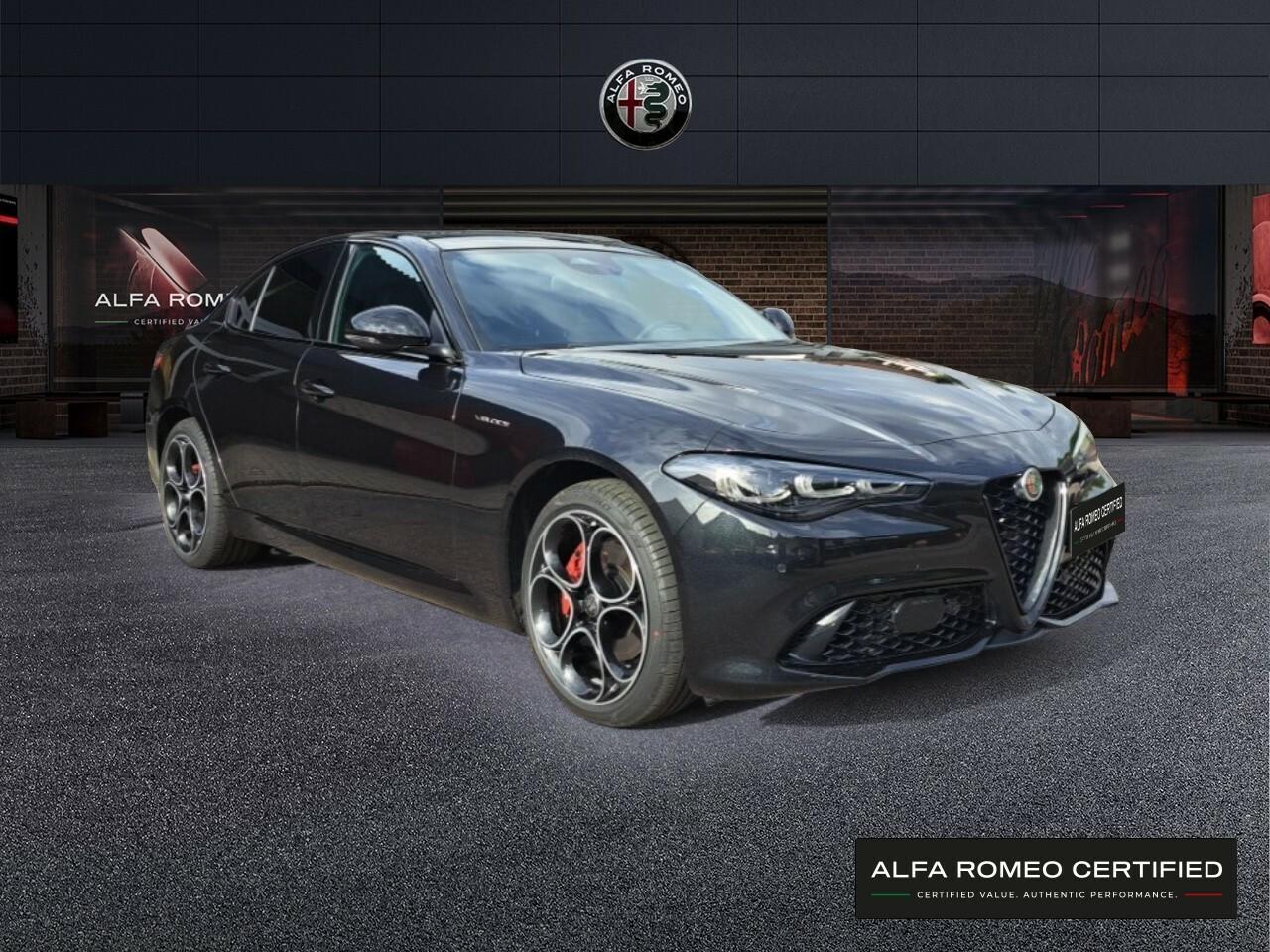 Alfa Romeo Giulia AT8 Q4 Turbo Veloce