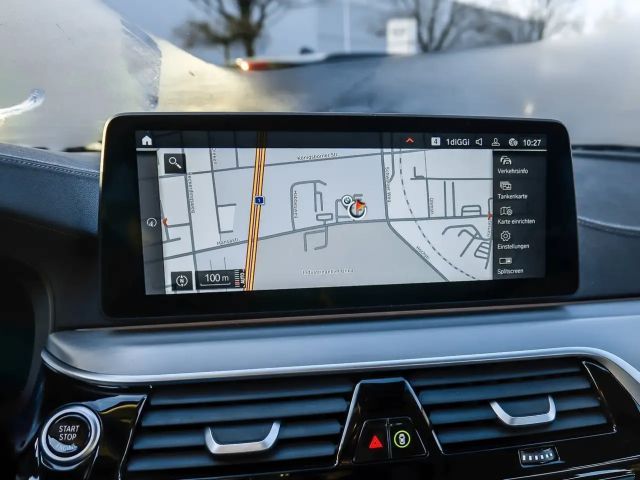 BMW 530 530d Luxury Line Sedan xDrive