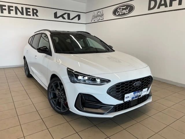 Ford Focus ST Line Wagon
