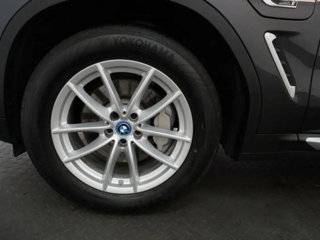 BMW X3 xDrive30e