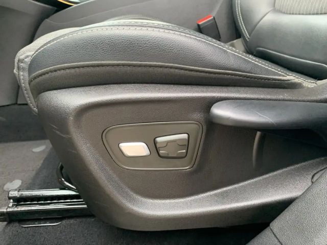 Renault Grand Scenic EDC Grand TCe 140 Techno