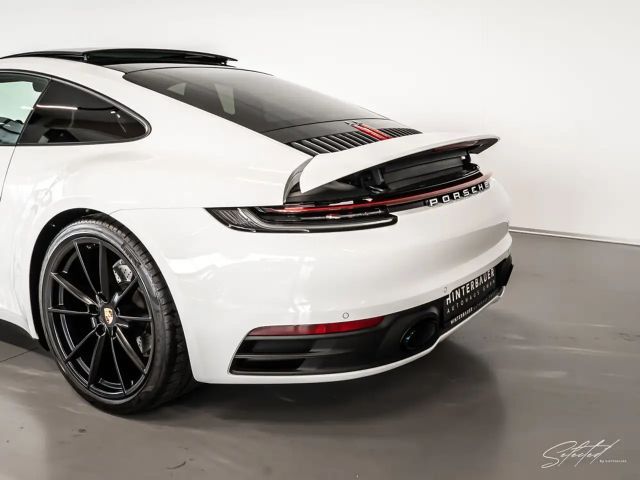 Porsche 911 4 Carrera Coupé