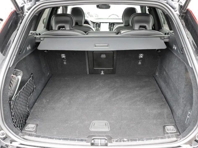 Volvo XC60 AWD Plus Recharge