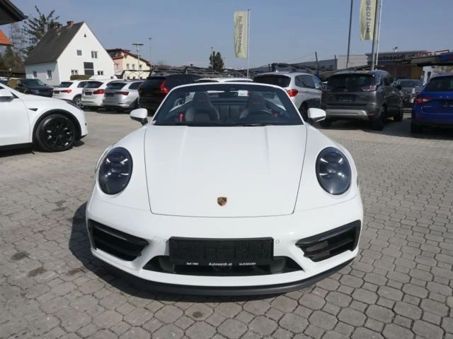 Porsche 911 Cabriolet Carrera GTS