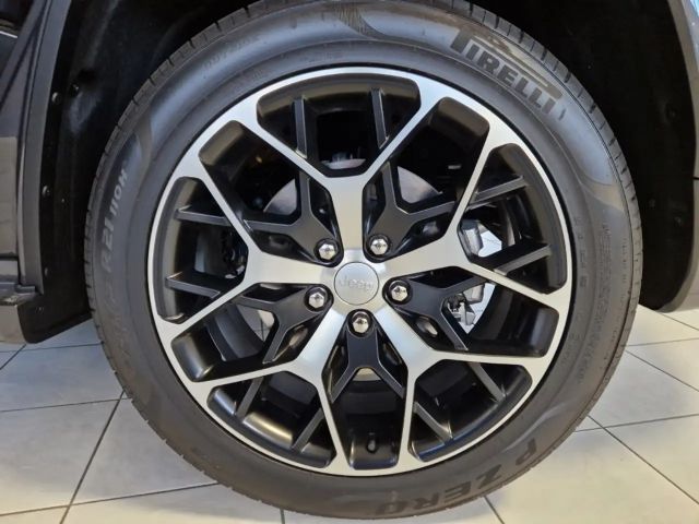 Jeep Grand Cherokee 4x4 Summit