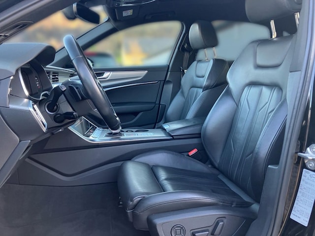 Audi A6 55 TFSI Quattro S-Tronic Sedan