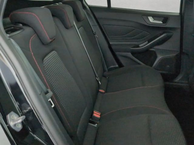 Ford Focus EcoBoost ST Line Wagon