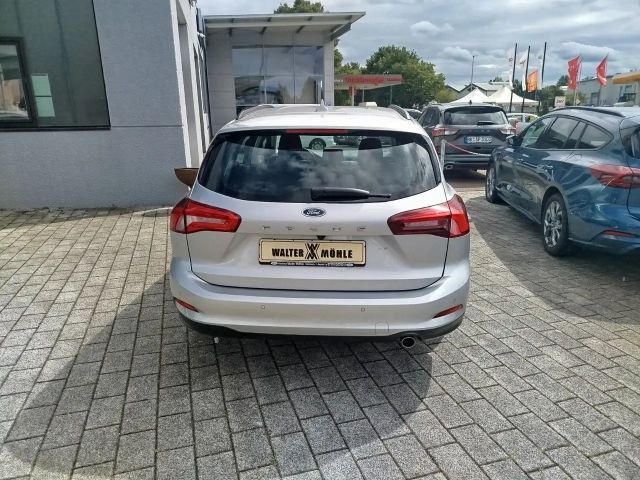 Ford Focus Cool & Connect Wagon