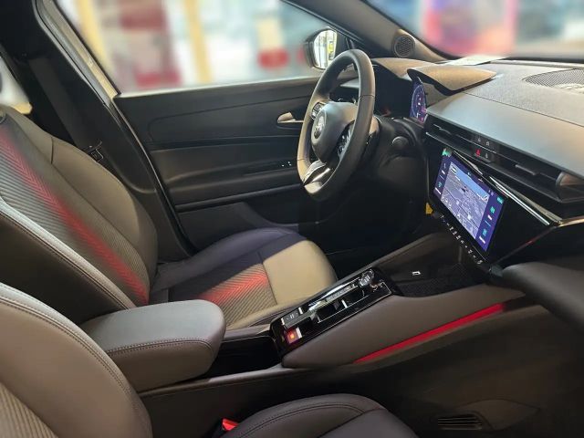 Alfa Romeo Junior AWD Ibrida