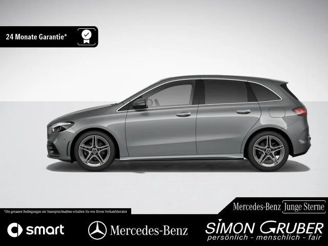 Mercedes-Benz B 200 AMG Line Sedan