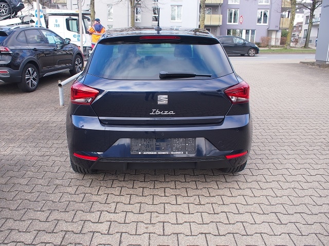 Seat Ibiza Connect DSG