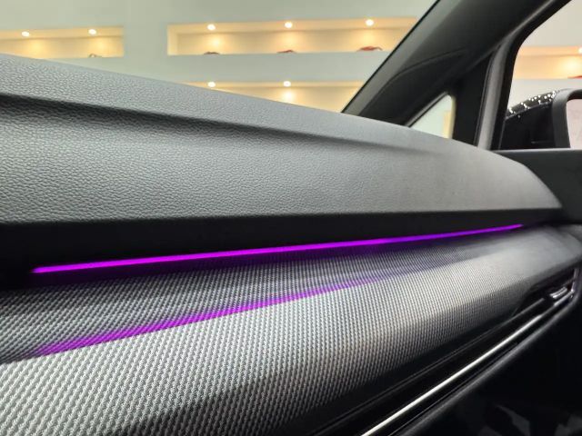 Volkswagen Golf 1.5 TSI R-Line