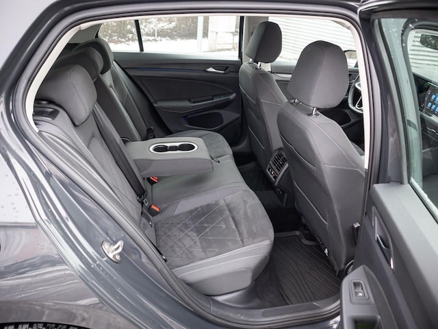 Volkswagen Golf 2.0 TDI Golf VIII Style