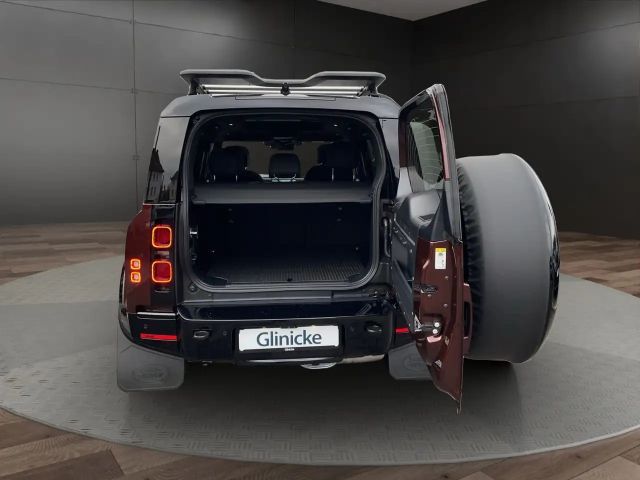 Land Rover Defender 110 D300